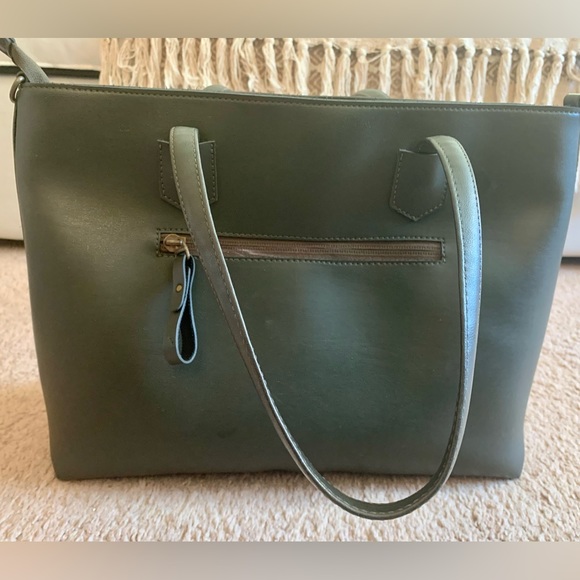 Ivy & Fig Vegan Leather Purse - Picture 3 of 5